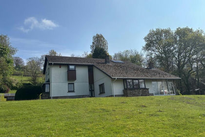 9 acres of House with Land for sale in Talley
