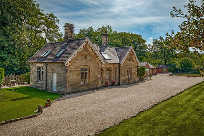 1.9 acres of House with Land for sale in Idridgehay and Alton