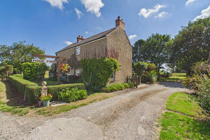 5.5 acres of House with Land for sale in Withern with Stain
