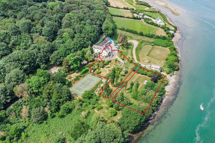 1.3 acres of House with Land for sale in St. Dogmaels