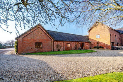 Barn Conversion for sale in Boningale