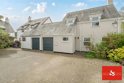 13.2 acres of House with Land for sale in North Bovey