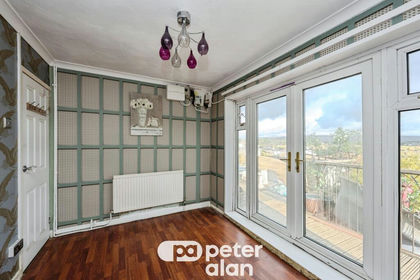 4.5 acres of House with Land for sale in Onllwyn