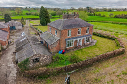 2.9 acres of Farmhouse for sale in Audlem