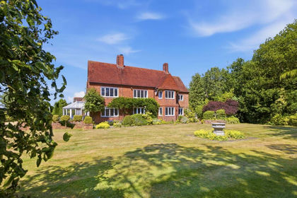 1.6 acres of Country Home for sale in Beausale, Haseley, Honiley and Wroxall