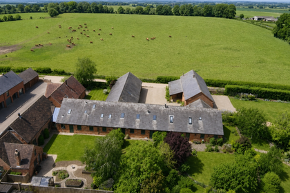 Barn Conversion for sale in Stewkley