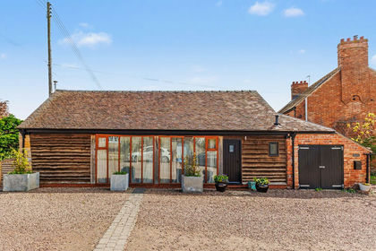 Barn Conversion for sale in Evesham