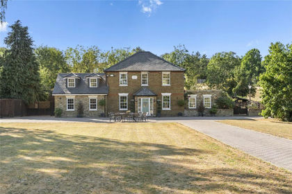 5.2 acres of Country Home for sale in Hartlip
