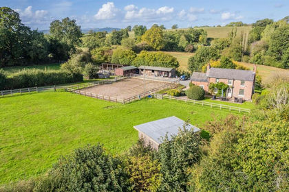 2.7 acres of Smallholding for sale in Llandrinio