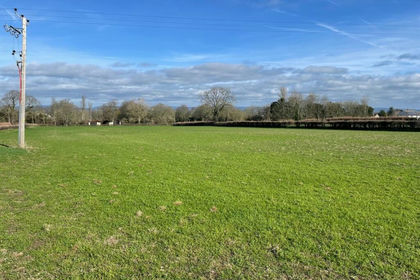 3.5 acres of Agricultural Land for sale in Edington