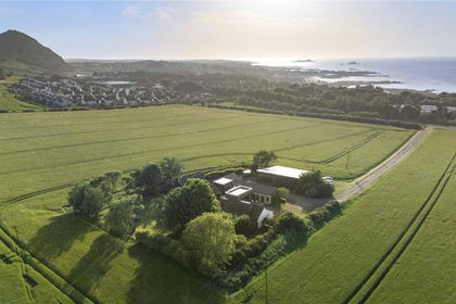 3 acres of House with Land for sale in Lothian East