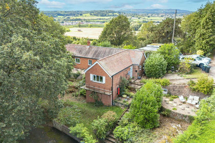 2.5 acres of House with Land for sale in Wellington Heath