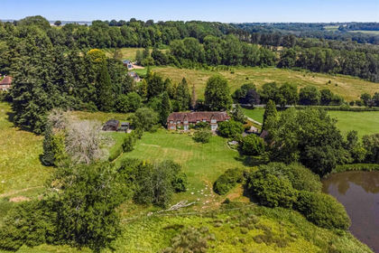3 acres of House with Land for sale in Worldham
