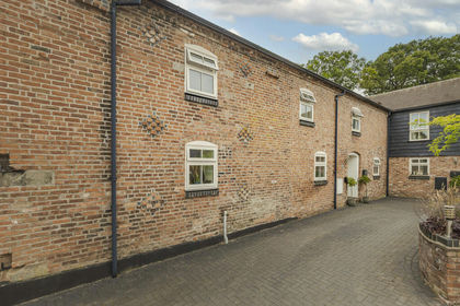 Barn Conversion for sale in Dodcott cum Wilkesley