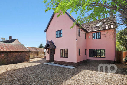 1 acre of House with Land for sale in Forncett