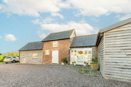 Barn Conversion for sale in Malpas