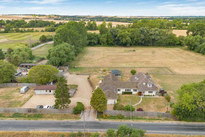 5 acres of House with Land for sale in Blewbury