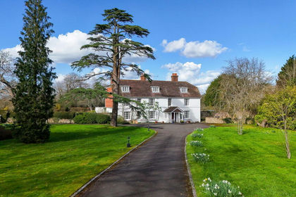 7.5 acres of Land for sale in Outwood