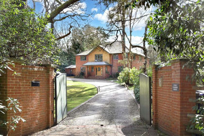 1.4 acres of House with Land for sale in Fulmer