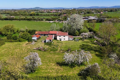 16.9 acres of Farm for sale in East Huntspill