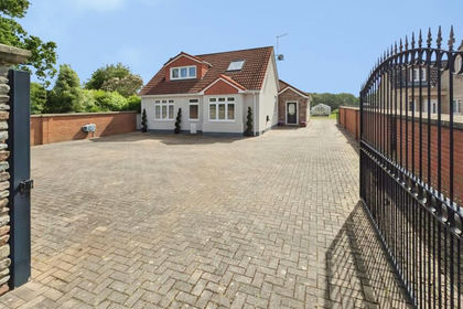 2.3 acres of House with Land for sale in Westerleigh and Coalpit Heath