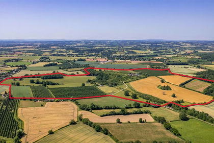 176.5 acres of Farm for sale in Ashperton
