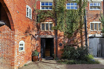 Barn Conversion for sale in Tunstall