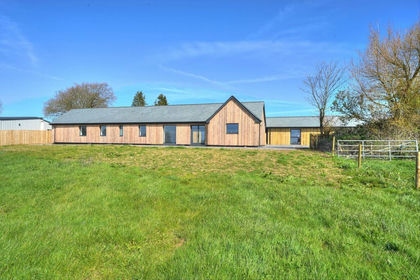 Barn Conversion for sale in Chulmleigh
