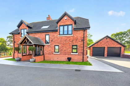 5 acres of House with Land for sale in Middleton