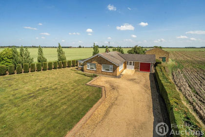 2.9 acres of House with Land for sale in Holbeach