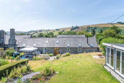 2 acres of House with Land for sale in Newcastle on Clun