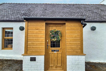 2 acres of Cottage for sale in Dumfriesshire, Clydesdale and Tweeddale