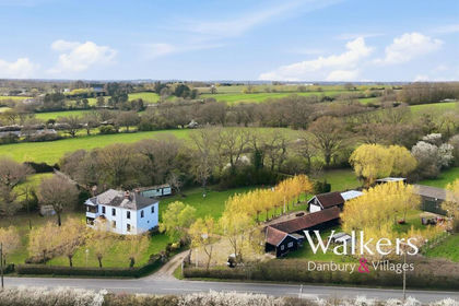 13.5 acres of House with Land for sale in Rettendon