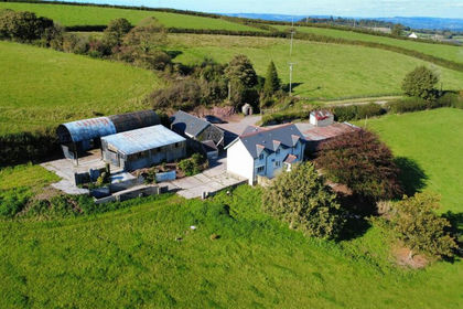 8.5 acres of Farmhouse for sale in Llanfihangel Aberbythych