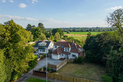 1 acre of House with Land for sale in Darlington