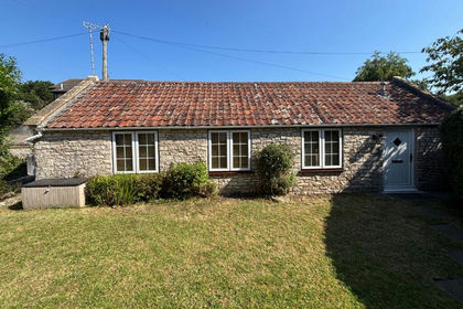 Barn Conversion for sale in Farmborough