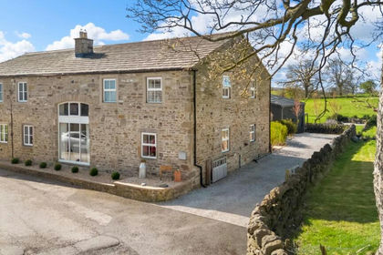Barn Conversion for sale in Earby