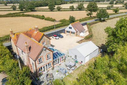 Cottage for sale in Pulham