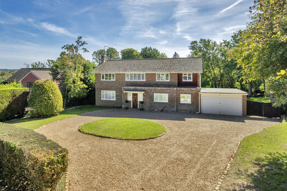 1.5 acres of House with Land for sale in Speldhurst