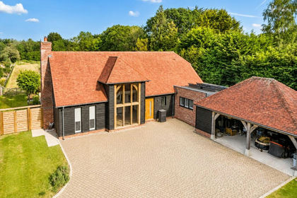 1.5 acres of House with Land for sale in Pirbright