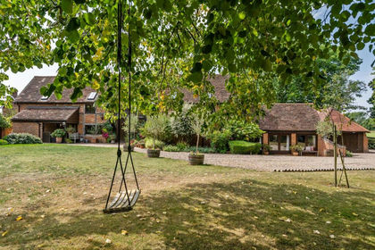 Barn Conversion for sale in Tidbury Green