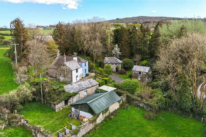 1.5 acres of Farmhouse for sale in Stokeclimsland