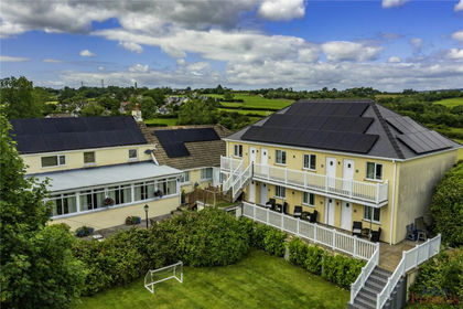 Coastal property for sale in Kilgetty/Begelly