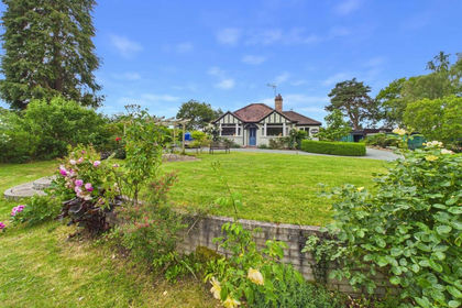 1.2 acres of House with Land for sale in Kinnerley