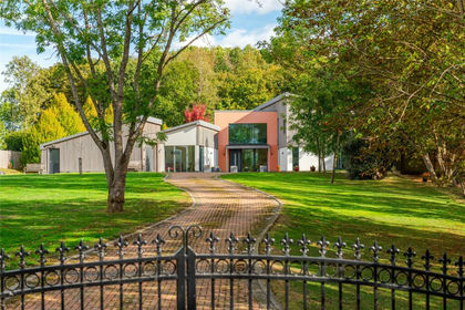 10.4 acres of House with Land for sale in Winslow