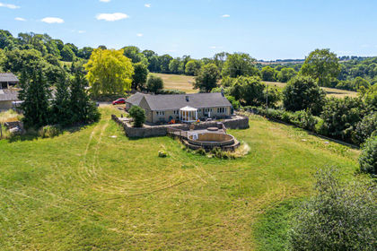 1.1 acres of House with Land for sale in Nailsworth