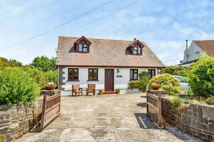 2 acres of House with Land for sale in Aberporth