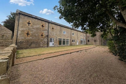 Barn Conversion for sale in Meltham