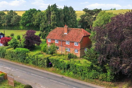 1.3 acres of Cottage for sale in Hormead