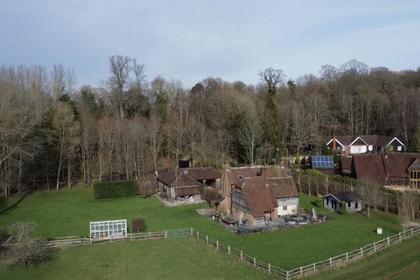 1.4 acres of Farmhouse for sale in Goudhurst